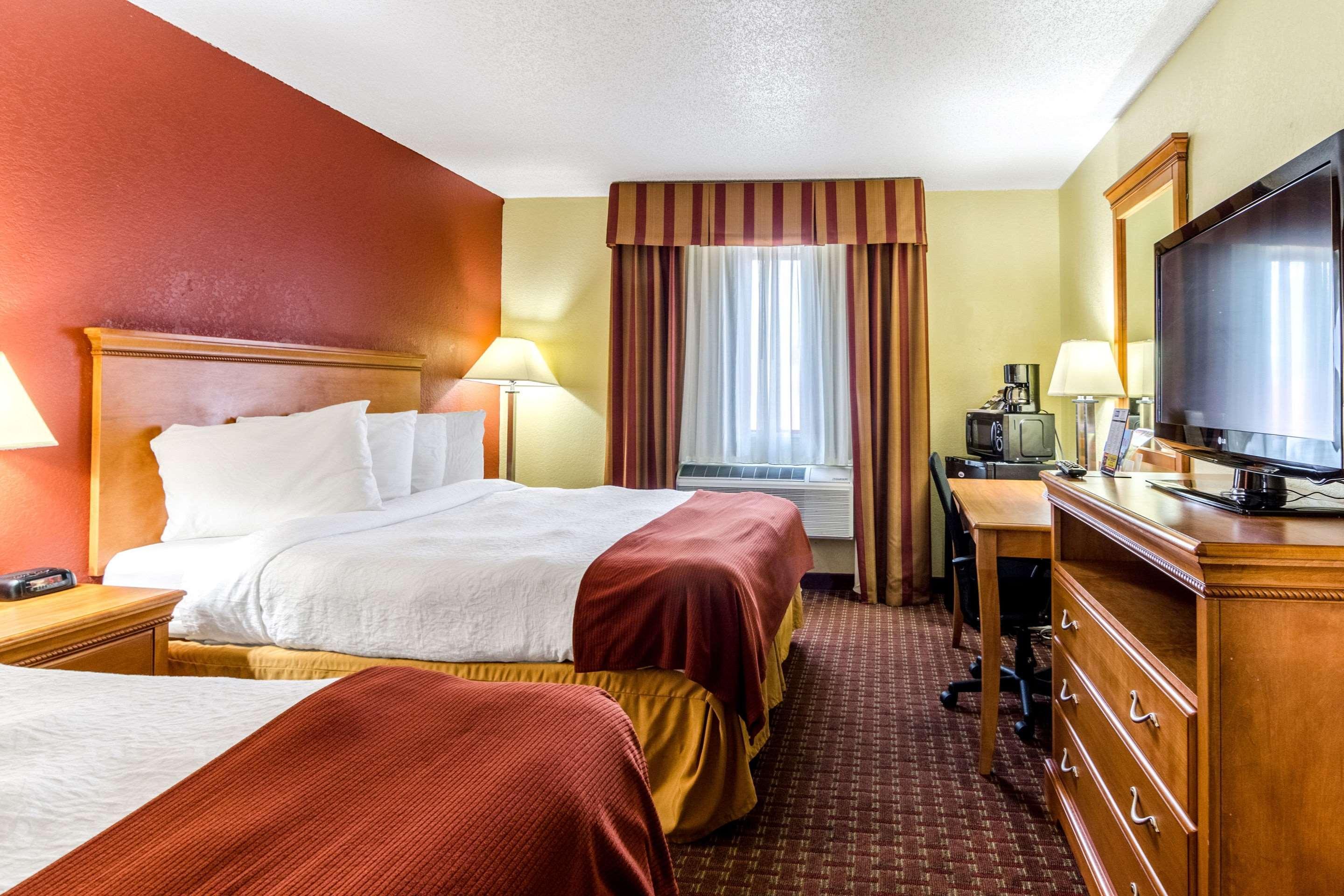 Rodeway Inn & Suites Jacksonville Near Camp Lejeune Εξωτερικό φωτογραφία
