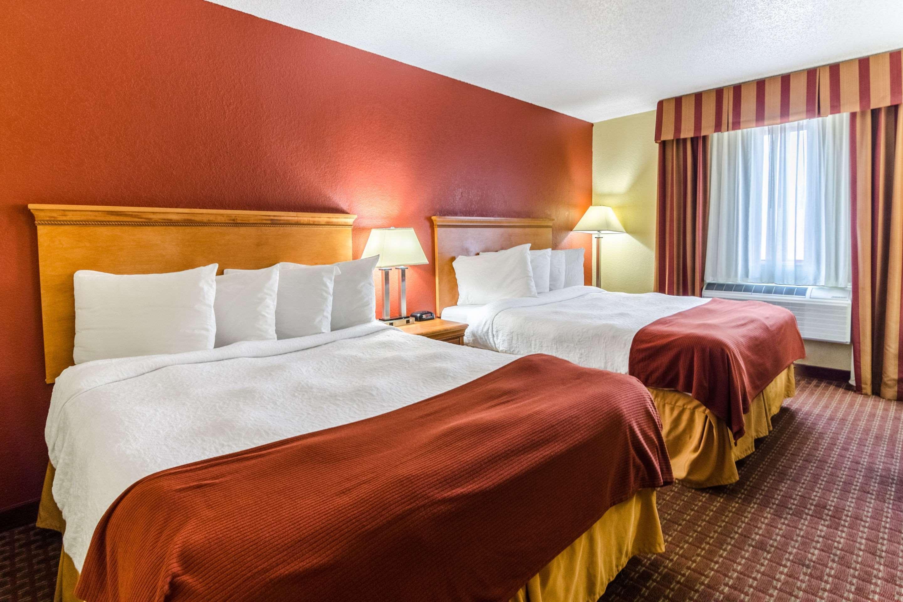 Rodeway Inn & Suites Jacksonville Near Camp Lejeune Εξωτερικό φωτογραφία