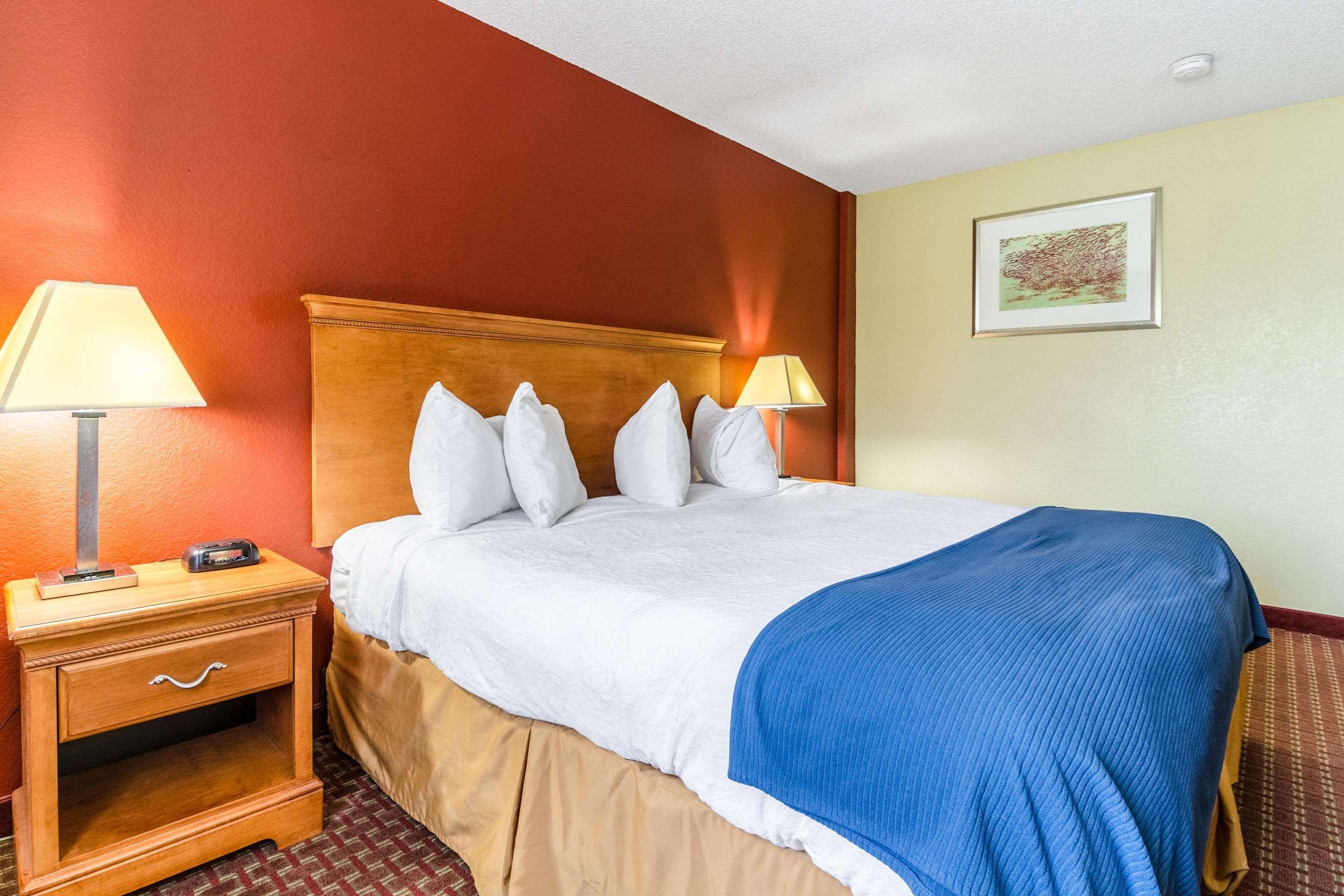 Rodeway Inn & Suites Jacksonville Near Camp Lejeune Εξωτερικό φωτογραφία